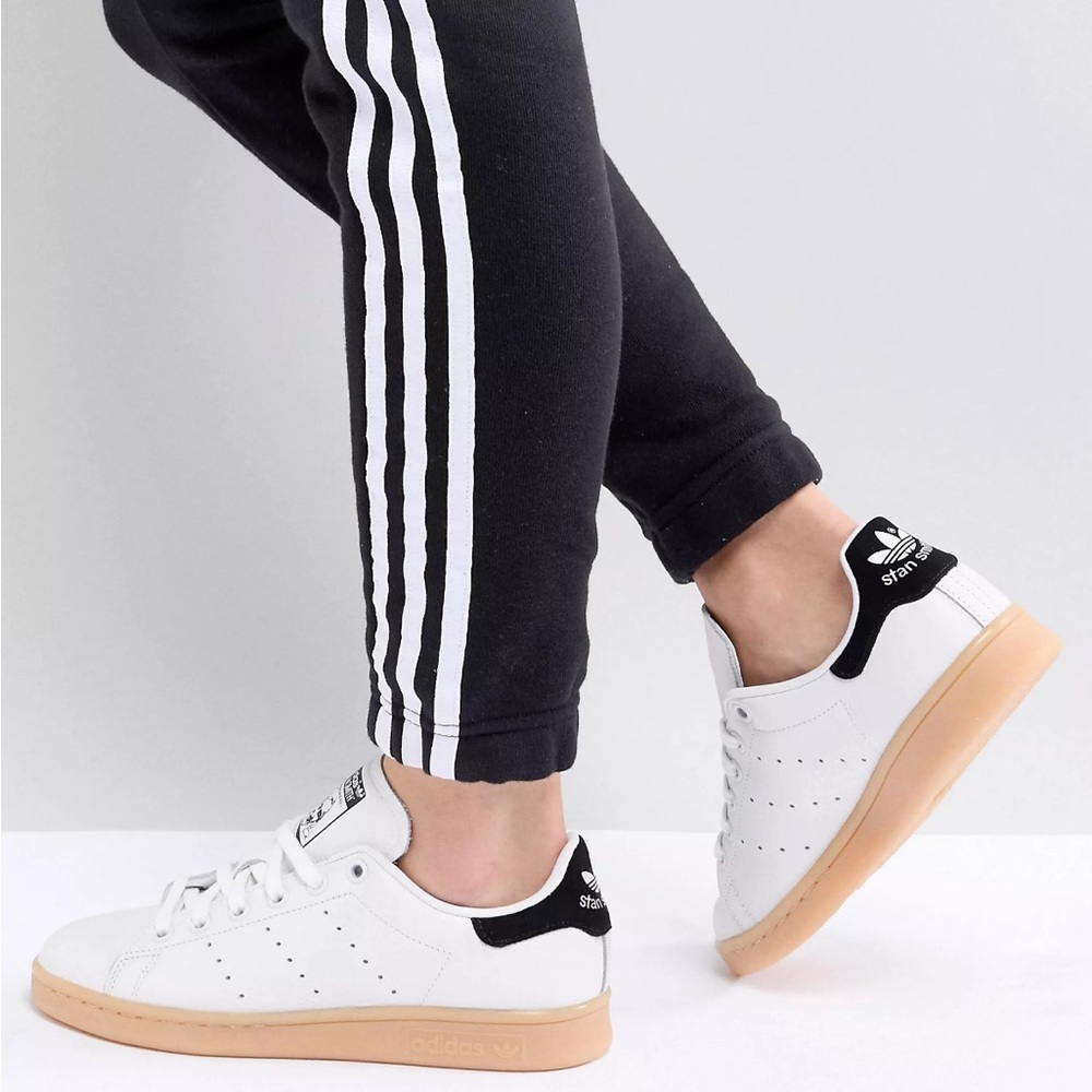 Adidas Stan Smith RARE Gum Sole